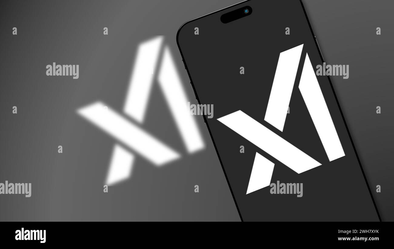 Istanbul, Türkei – 7. Februar 2024: XAI-Markenlogo auf dem Smartphone-Bildschirm. XAI ist ein Unternehmen, das künstliche Intelligenz entwickelt, um hu zu beschleunigen Stockfoto