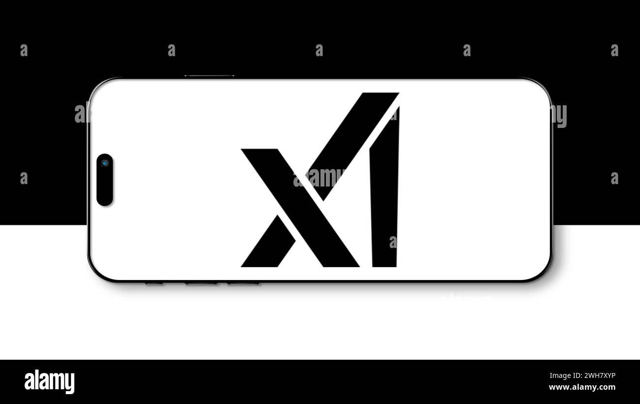 Istanbul, Türkei – 7. Februar 2024: XAI-Markenlogo auf dem Smartphone-Bildschirm. XAI ist ein Unternehmen, das künstliche Intelligenz entwickelt, um hu zu beschleunigen Stockfoto