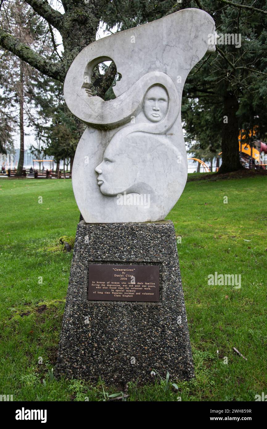 Generationen Skulptur zum Gedenken an ehrenamtliche Frauen während der Depression und des Krieges im Maffeo Sutton Park in Nanaimo, British Columbia, Kanada Stockfoto