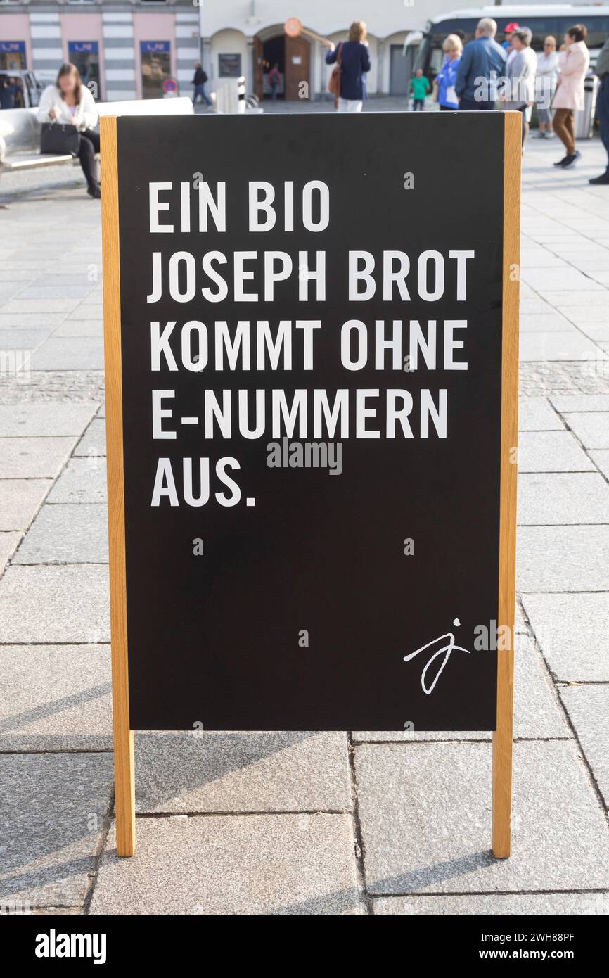 Ein Bio-Joseph-Brot kommt ohne E-Nummern, Bäckerei, Österreich Stockfoto
