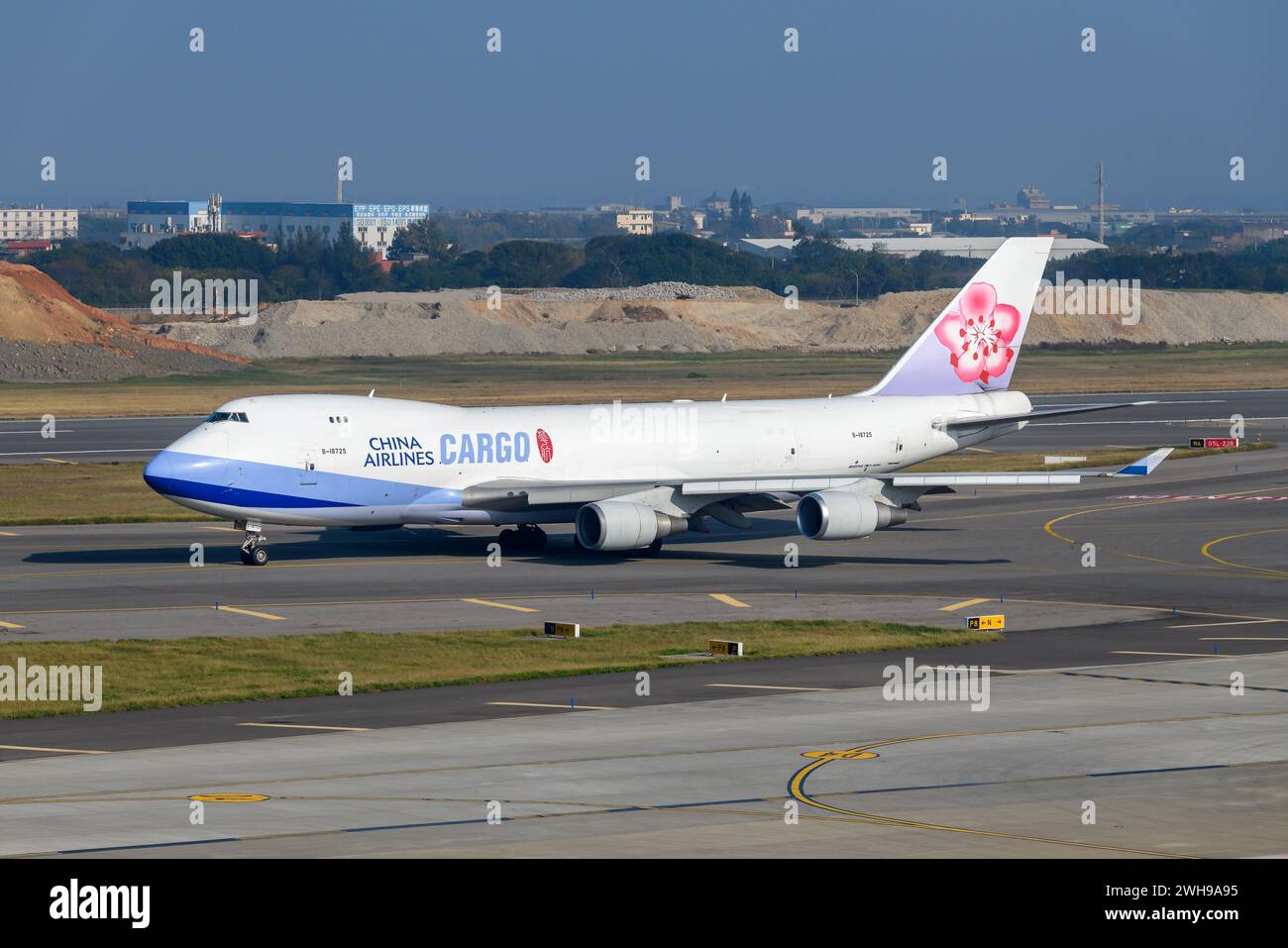 China Airlines Boeing 747 Flugzeuge im Rollen. Flugzeug 747-400F von China Airlines. Flugzeug 747F. Stockfoto