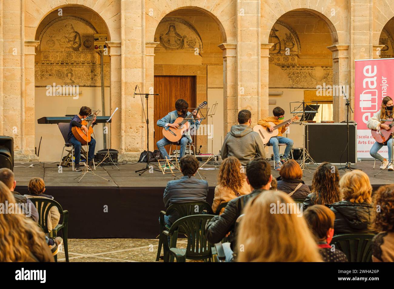 Weihnachtsvorsprechen der Musikschule Llucmajor, San Buenaventura Kloster, Llucmajor, Mallorca, Balearen, Spanien Stockfoto