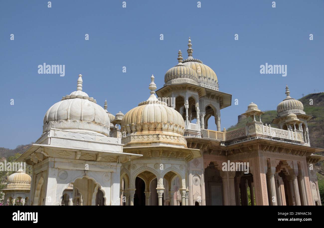 Gatore Ki Chhatriyan (königliches Krematorium), Jaipur, Rajasthan, Indien Stockfoto