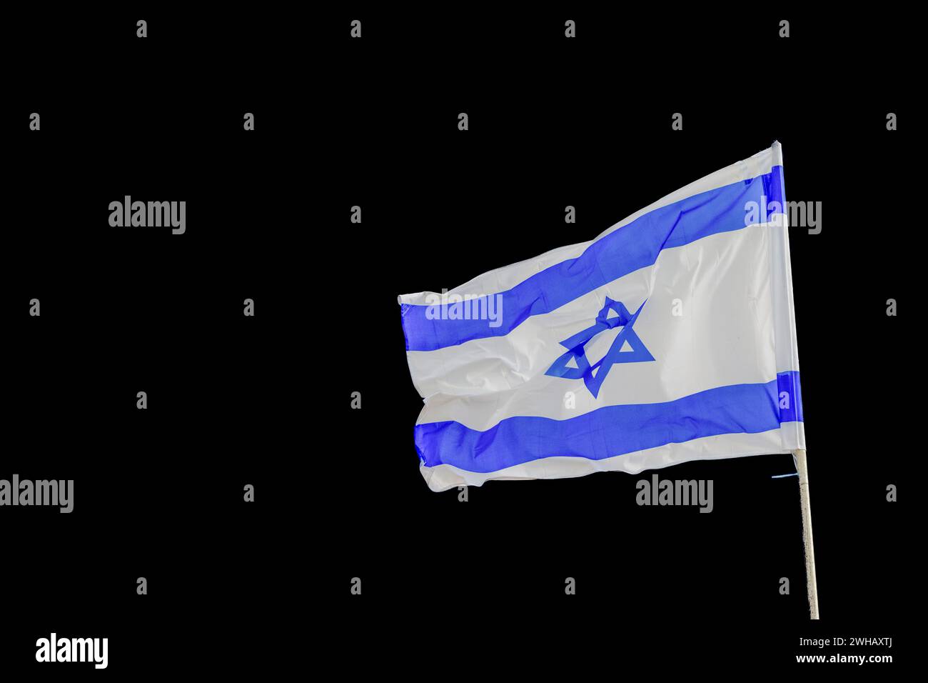 Die israelische Flagge winkt im Wind Stockfoto