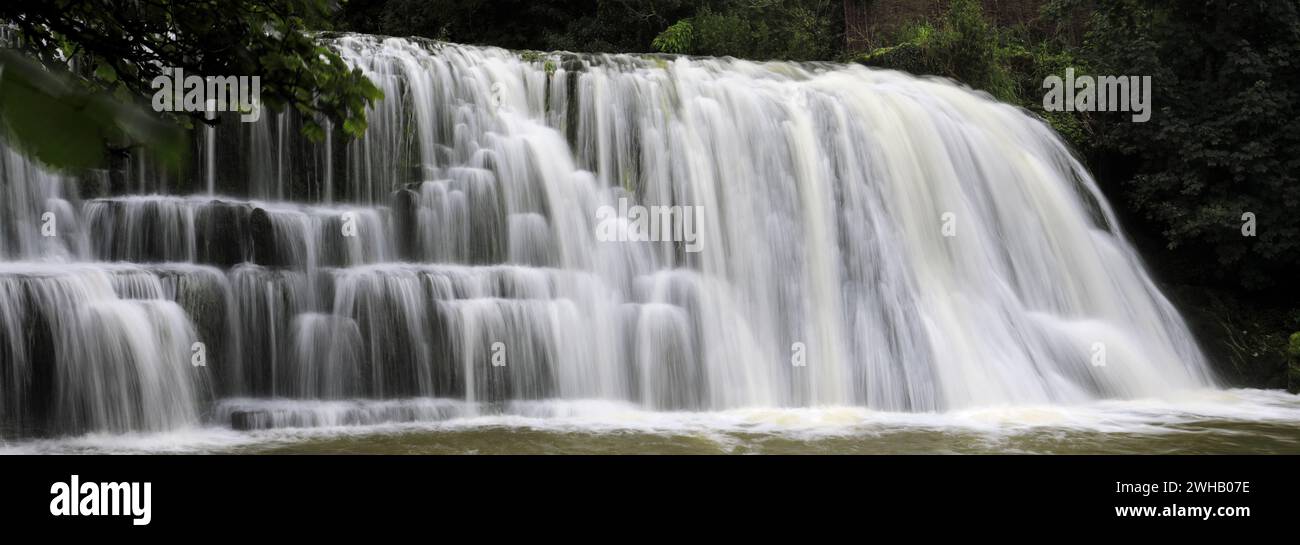 Herbst am Rutter Force Wasserfall, Hoff Beck bei Appleby in Westmorland Town, Cumbria, England, Großbritannien Stockfoto