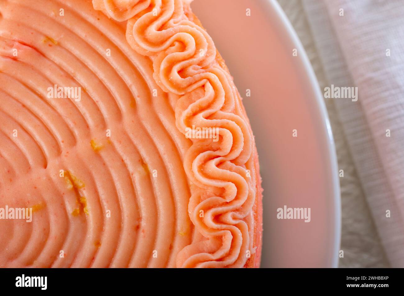 Käsekuchen mit Erdbeergeschmack Stockfoto