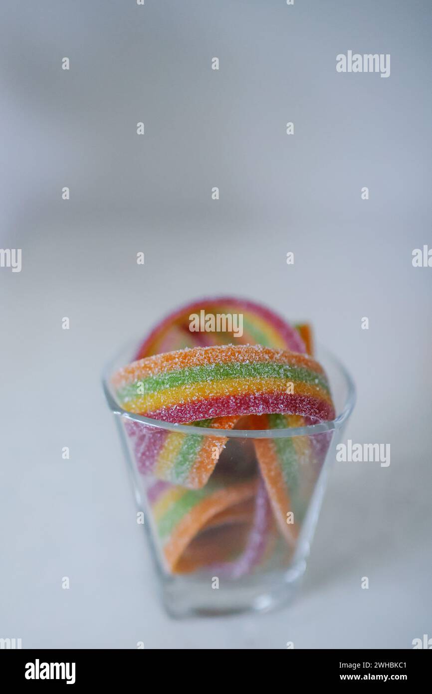 Schwedische saftige bunte Gelee-Süßigkeiten. Stockfoto