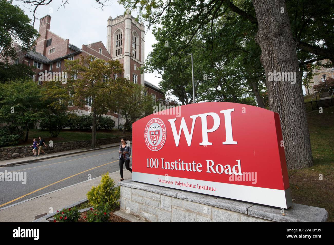 Ein Schild auf dem Campus des Worcester Polytechnic Institute oder WPI in Worcester, Massachusetts, USA. Stockfoto