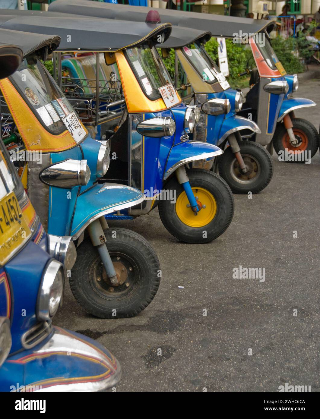 Typische Tuk Tuks in Bangkok Stockfoto