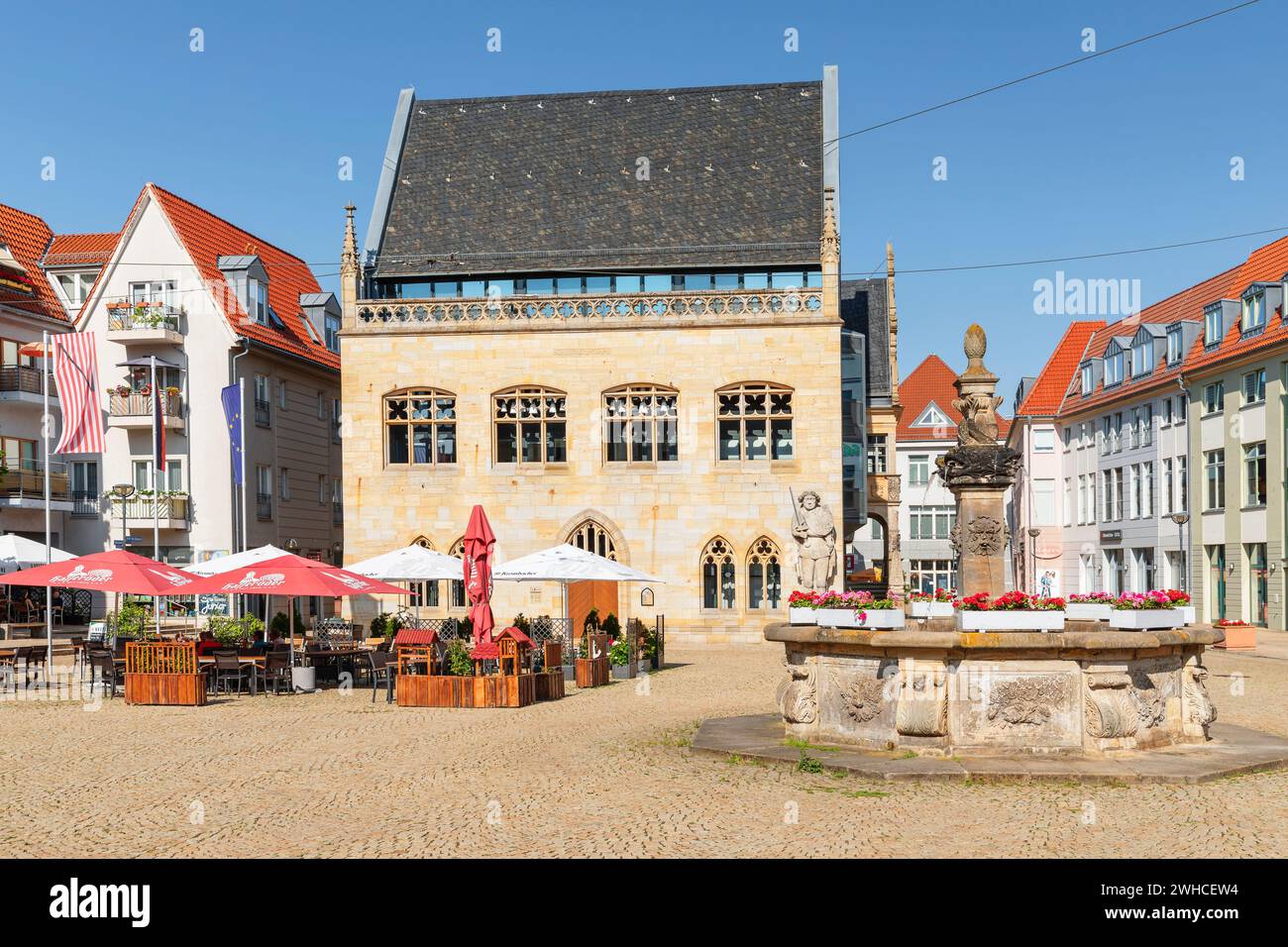 Rathaus auf dem Marktplatz, Halberstadt, Harz, Sachsen-Anhalt, Deutschland Stockfoto
