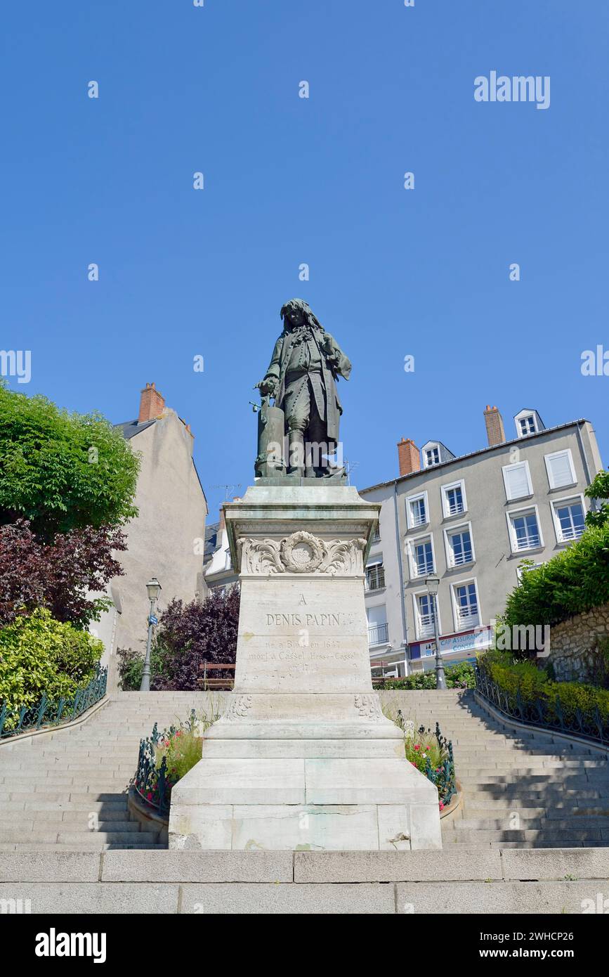Statue des Physikers, Mathematikers und Erfinders Denis Papin, Blois, Departement Loir-et-Cher, Region Centre-Val de Loire, Frankreich Stockfoto