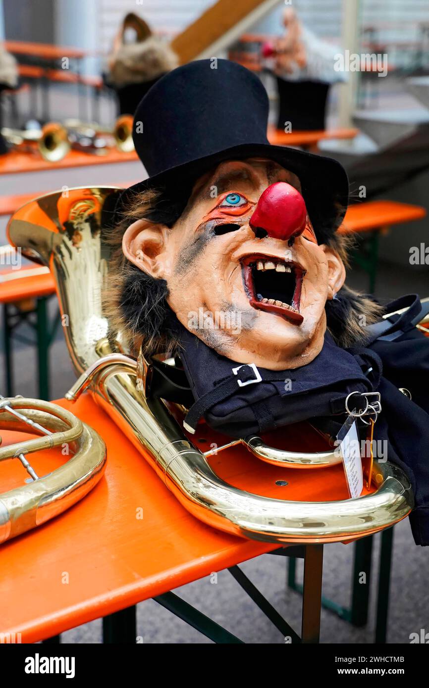 Vor dem Start, 39. INTERNATIONALE GUGGENMUSIK, SITZUNG 03. & 04. FEBRUAR 2024, in Schwäbisch Gmuend, Baden-Württemberg, Deutschland, Musik, Parade Stockfoto