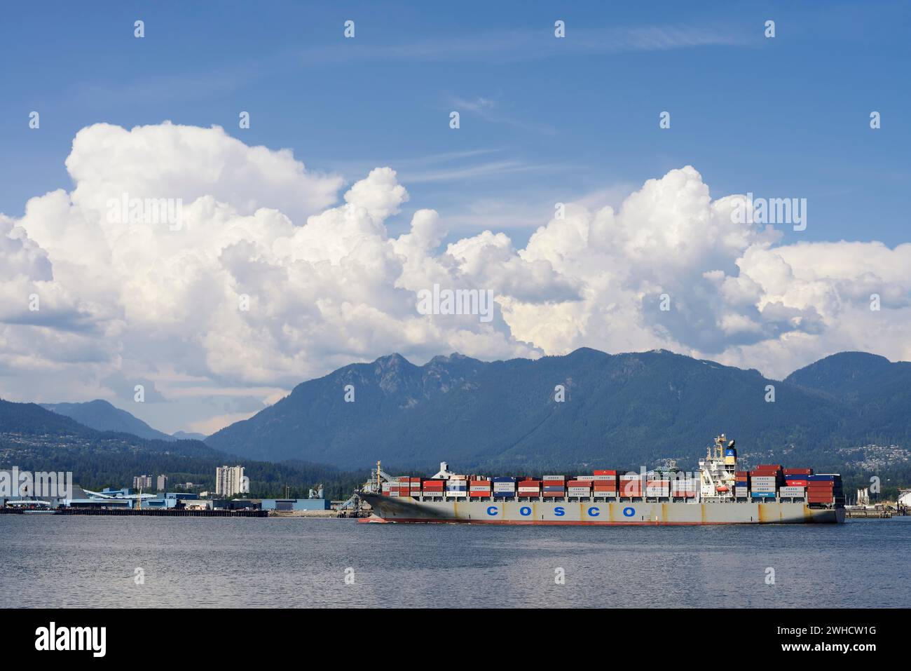 Containerschiff, Burrard Inlet, Vancouver, British Columbia, Kanada Stockfoto