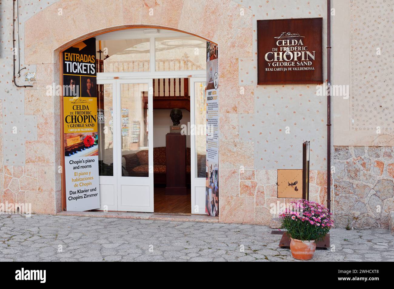 Eintritt zu den Klosterzellen von Frederic Chopin und dem französischen Schriftsteller George Sand, Valldemossa Charterhouse, Valldemossa, Mallorca, Balearen Spanien Stockfoto