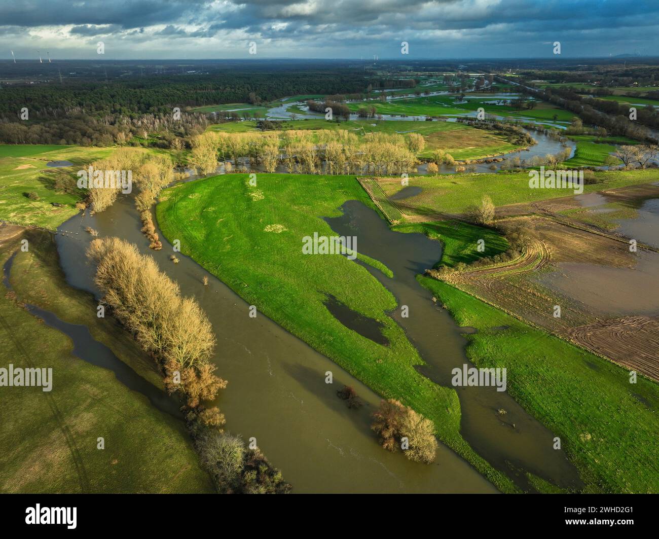 Wesel, Nordrhein-Westfalen, Deutschland - Hochwasser an der Lippe, Fluss im Ruhrgebiet. Stockfoto