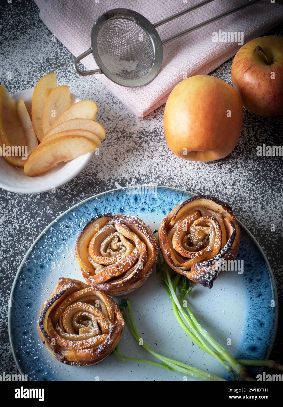 Apfelrosen Gebäck Stockfoto