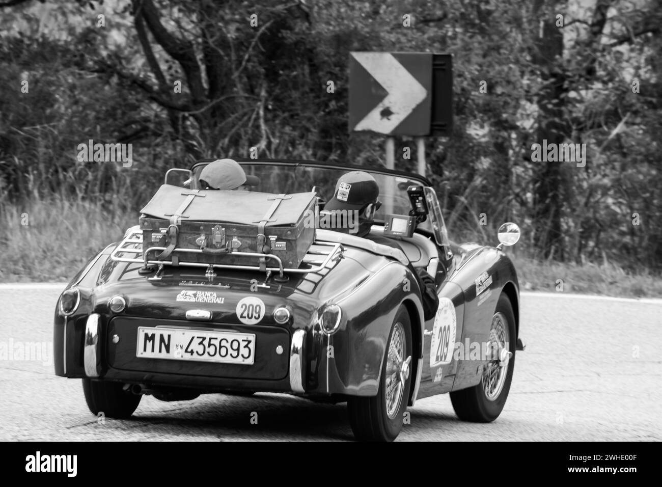 Tavoleto , Italien - SET. 16 - 20 23 : Triumph tr3a 1960 in coppa nuvolari alten Rennwagen Stockfoto