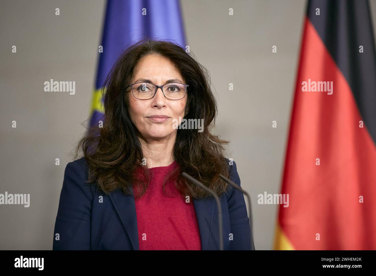 "23.01.2024, Deutschland, Berlin, Berlin - Yasmin Fahimi, Vorsitzende des Deutschen Gewerkschaftsbundes, auf der Pressekonferenz im Bundeskanzleramt A Stockfoto