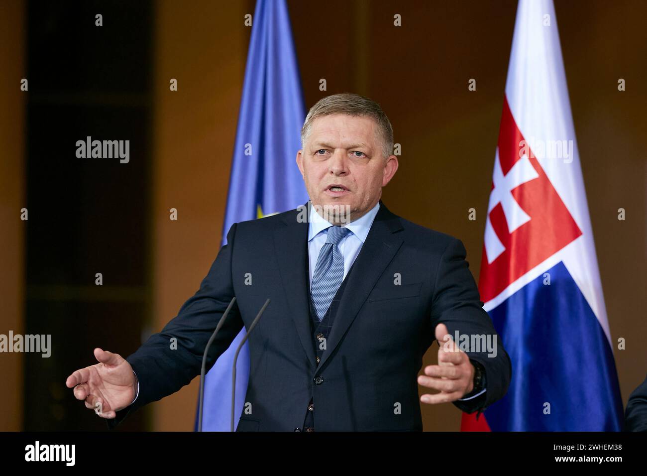 "24.01.2024, Deutschland, Berlin, Berlin - der Ministerpräsident der Slowakischen Republik, Robert Fico, bei einer Pressekonferenz im Kanzleramt. 00R240124D089 Stockfoto