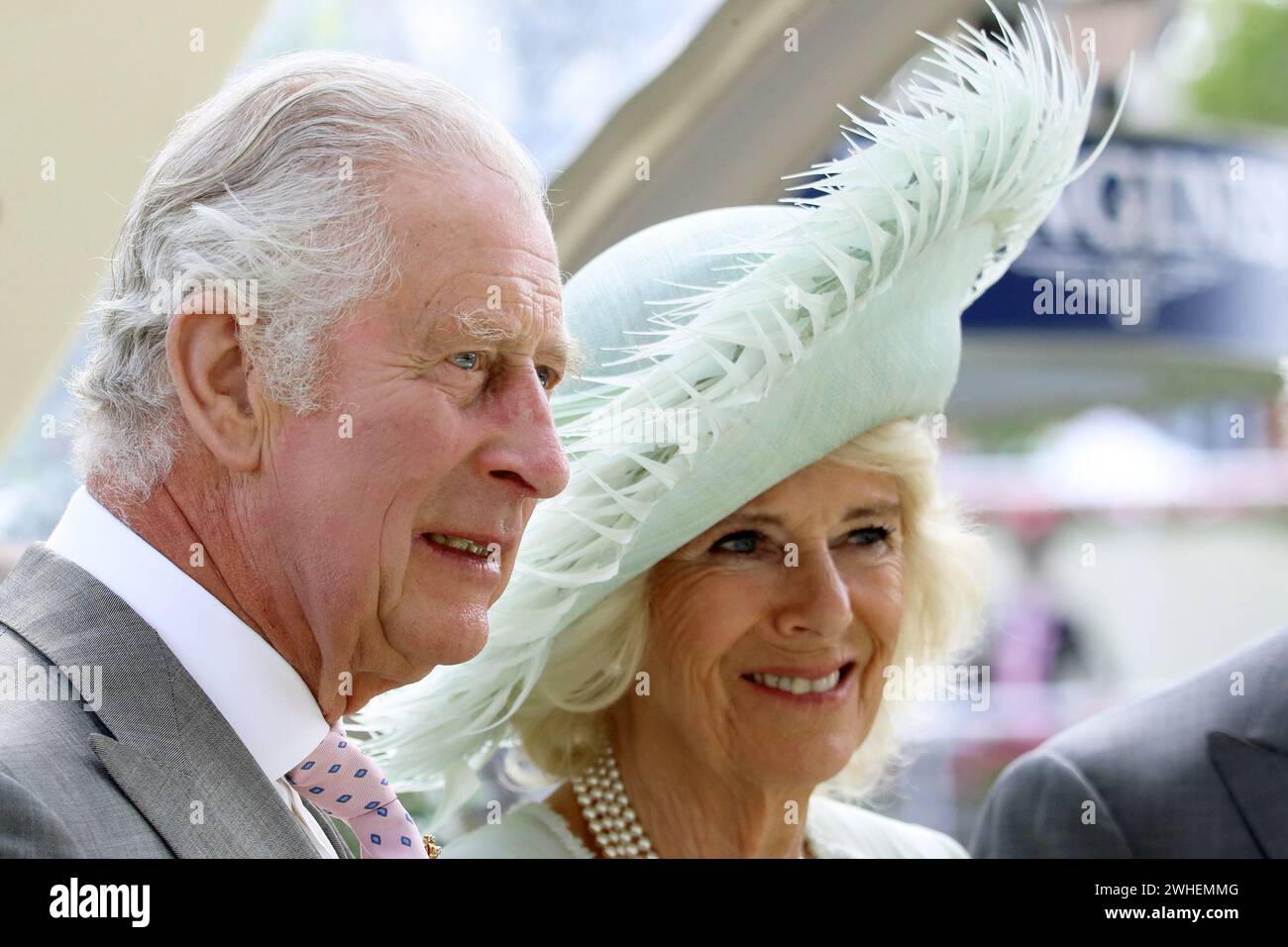 22.06.2023, Großbritannien, Windsor, Ascot - König Karl III. Und seine Frau Camilla. 00S230622D449CAROEX.JPG [MODELLVERSION: NEIN, EIGENSCHAFTSFREIGABE: NEIN (c) caro ima Stockfoto