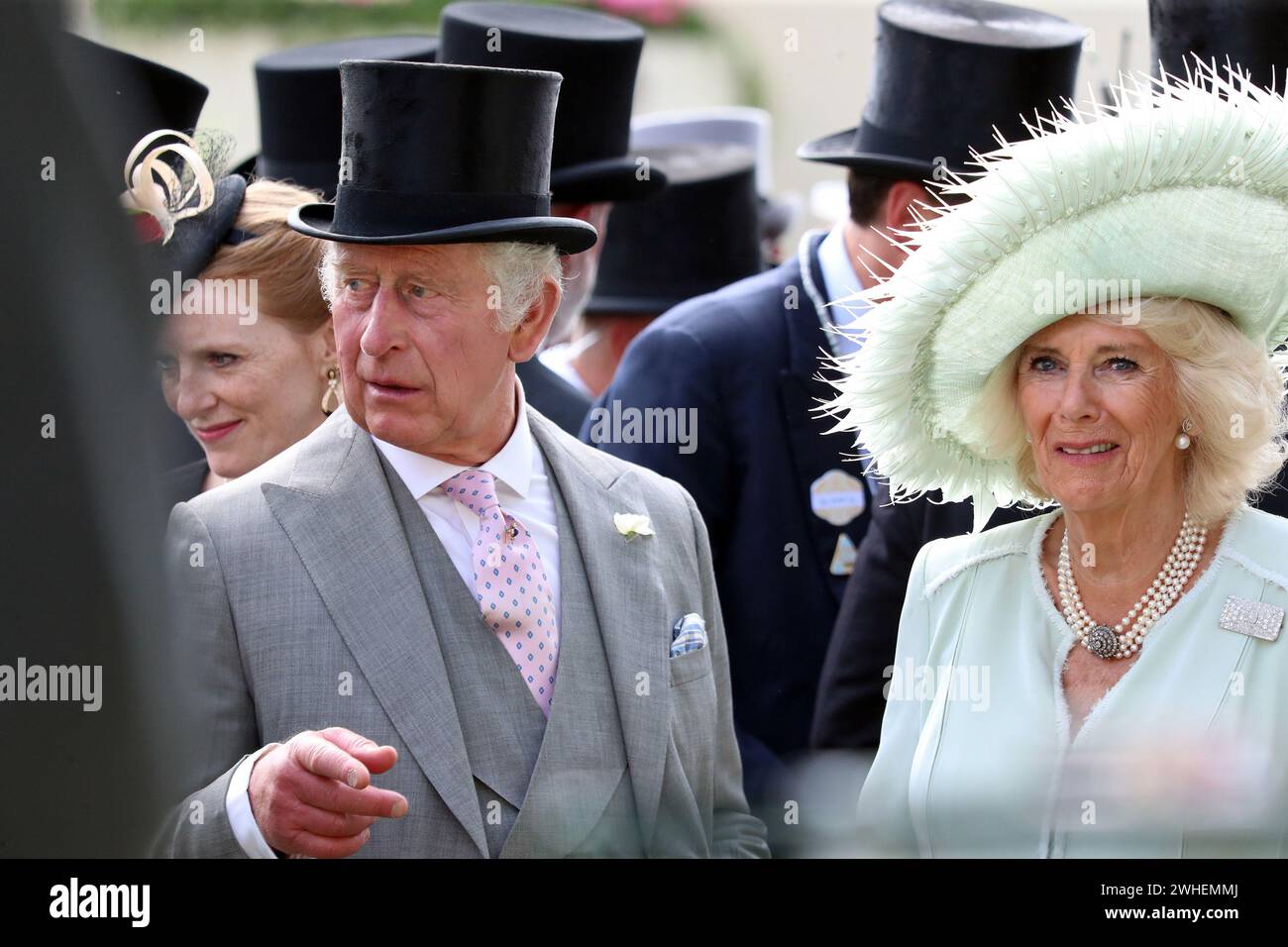22.06.2023, Großbritannien, Windsor, Ascot - König Karl III. Und seine Frau Camilla. 00S230622D443CAROEX.JPG [MODELLVERSION: NEIN, EIGENSCHAFTSFREIGABE: NEIN (c) caro ima Stockfoto