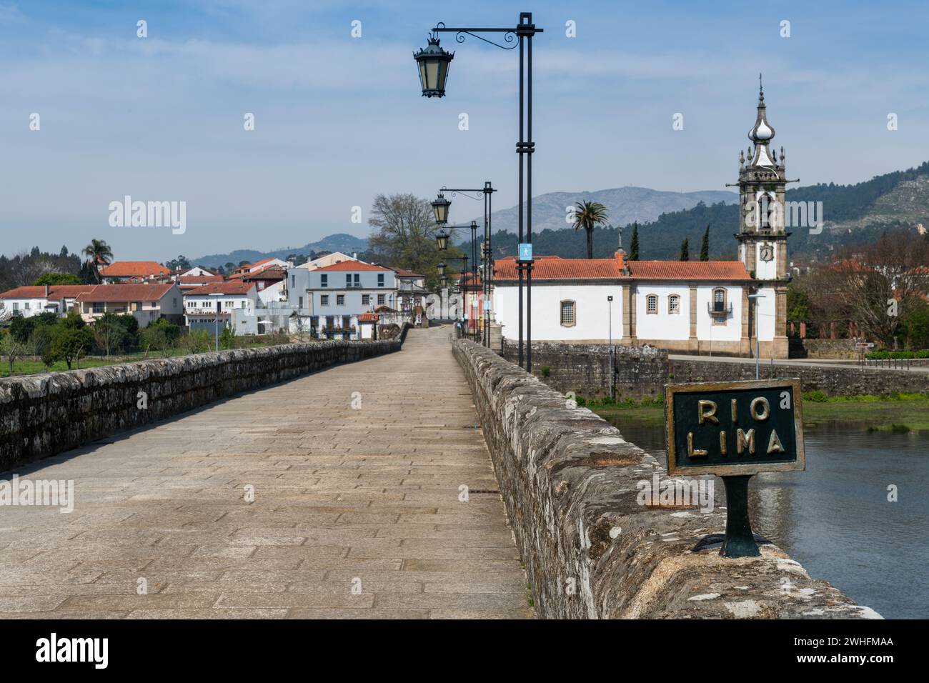 Brücke über den Rio Lima Stockfoto