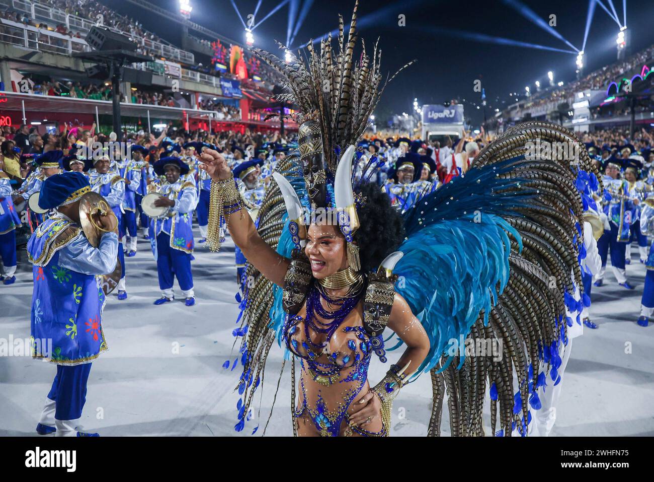 DESFILES SERIE OURO DO CARNAVAL DO RIO DE JANEIRO RJ, 10/2023 - Karneval /Rio de Janeiro Gold Series Schools Parade - Inocentes de Belford Roxo ist die vierte Schule, die in den frühen Morgenstunden dieses Samstag in der Gold Series Parade, Sambodromo da Sapucai, in Rio von Janiero 10. IMAGO / Erbs Jr Rio de Janeiro Brasilien Copyright: XErbsxJrx Stockfoto