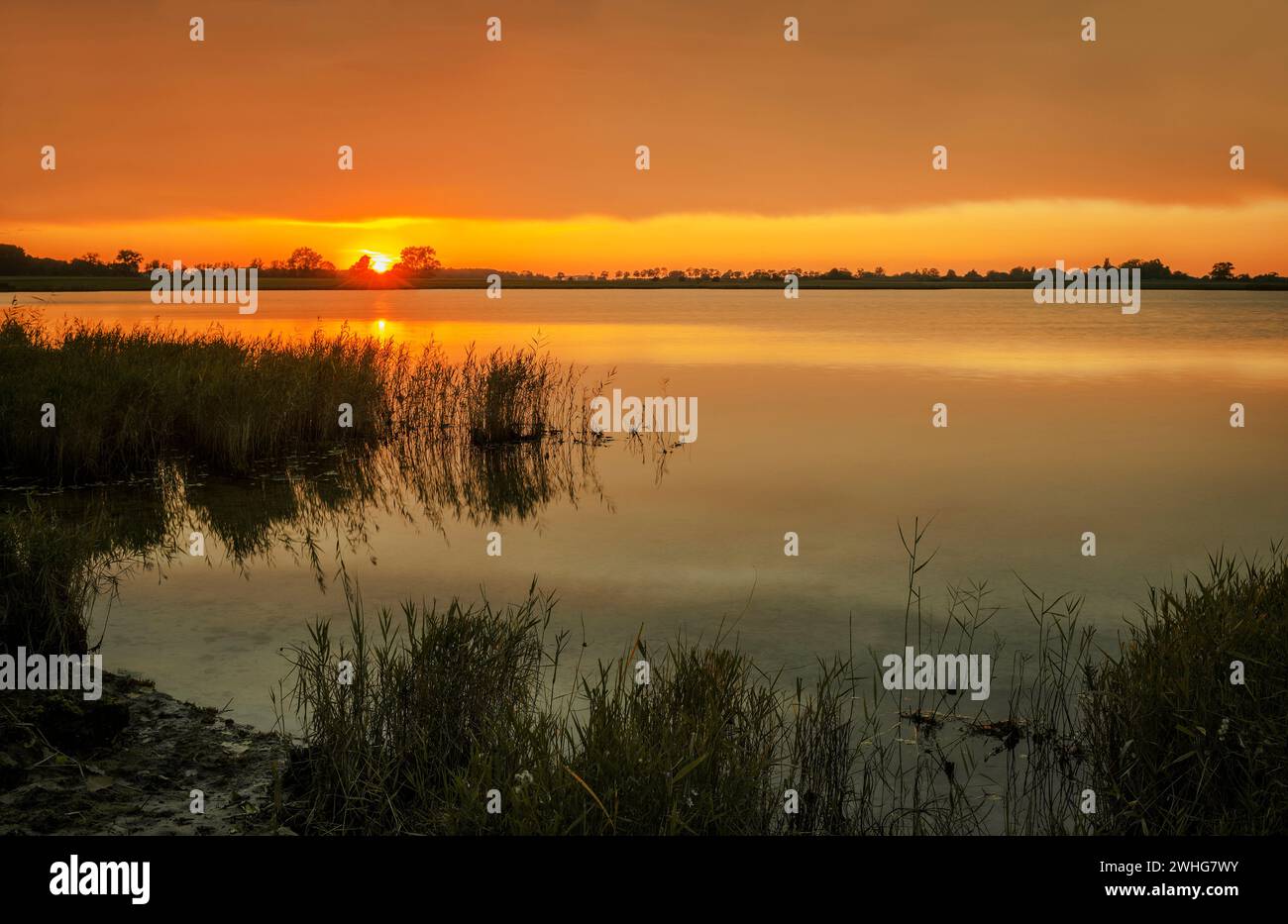 Ein Tag im Mellnitzer Wiek geht zu Ende. . Stockfoto