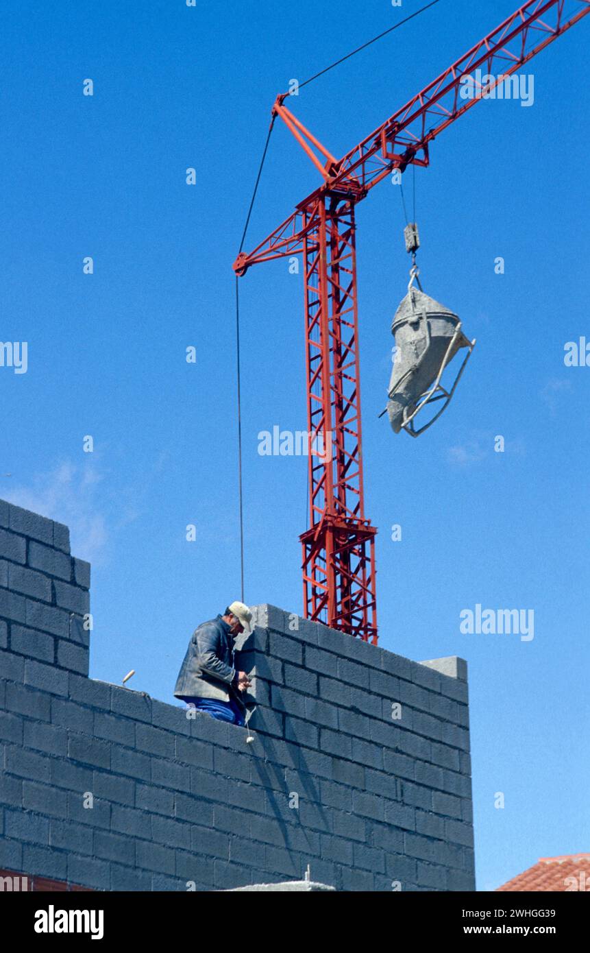 Beton für den Bau des Hausarbeitergebäudes Stockfoto