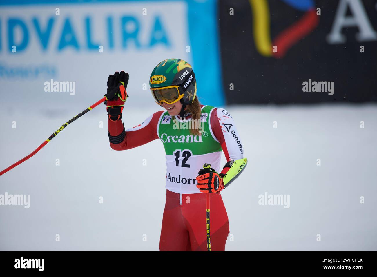 Katharina Liensberger aus Österreich im Einsatz beim AUDI FIS Ski World Cup 2023/2024, 9. Damen Riesenslalom am 10. Februar 2024 im Avet (Solde Stockfoto