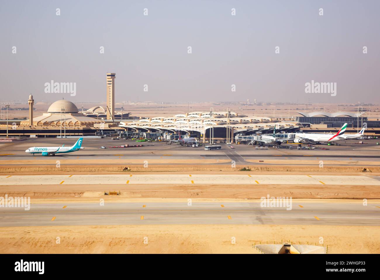 Luftbild des Flughafens Riad International Airport in Saudi-Arabien Riad, Saudi-Arabien - 15. Februar 2023: Luftbild des Flughafens Riad International Airport in Riad, Saudi-Arabien. *** Luftaufnahme des Riad International Airport in Saudi Arabien Riad, Saudi Arabien 15. Februar 2023 Luftaufnahme des Riad International Airport in Riad, Saudi Arabien Stockfoto