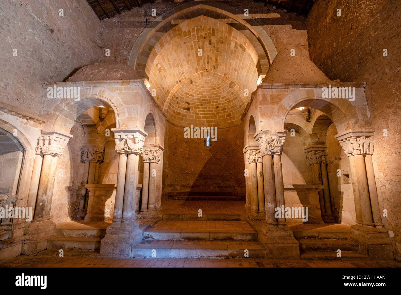 Innenraum de la iglesia Stockfoto