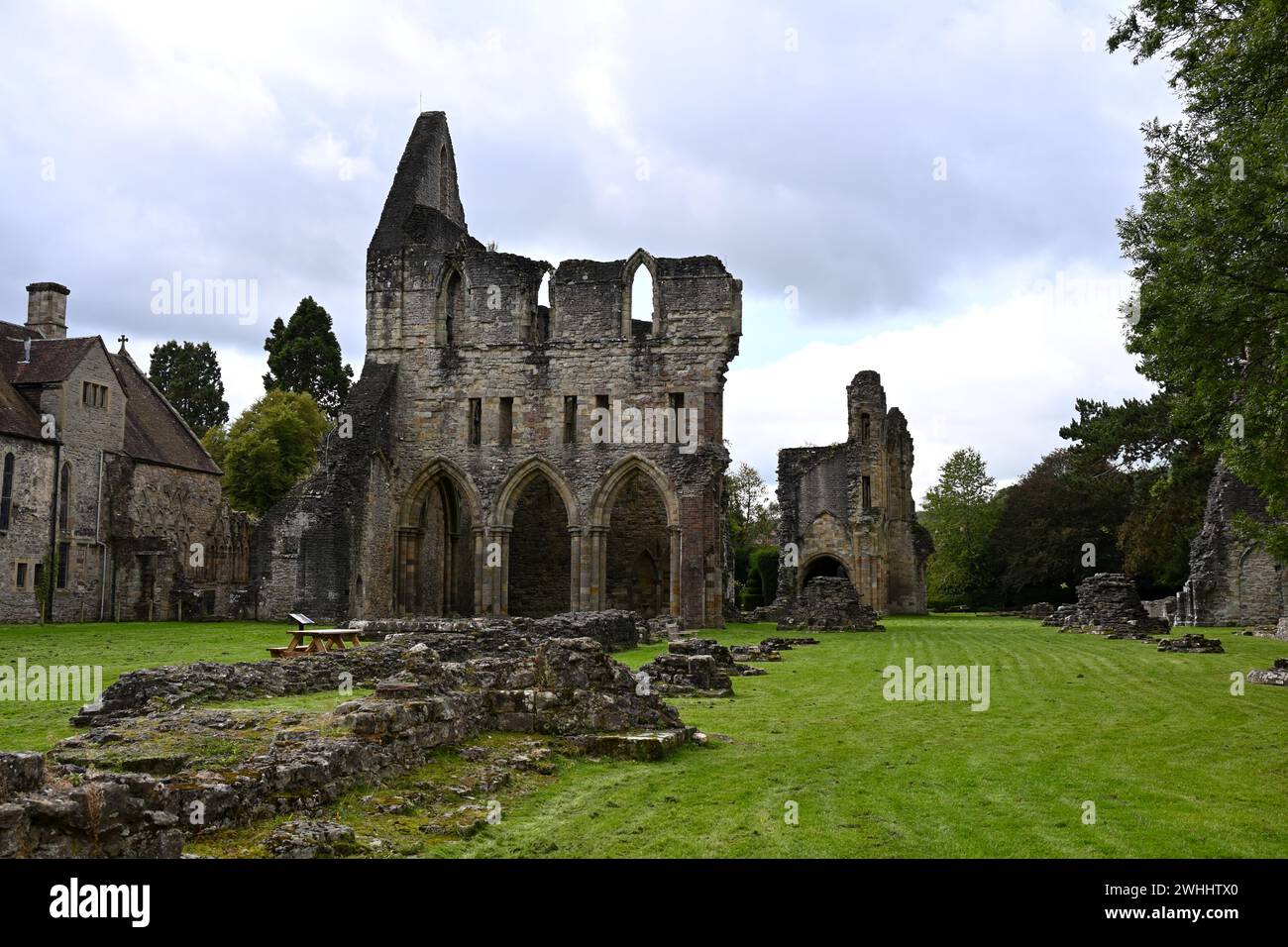 Wenlock, oder St. Milburga's Priory Kloster aus dem 12. Jahrhundert in Much Wenlock, Shropshire, Großbritannien September Stockfoto