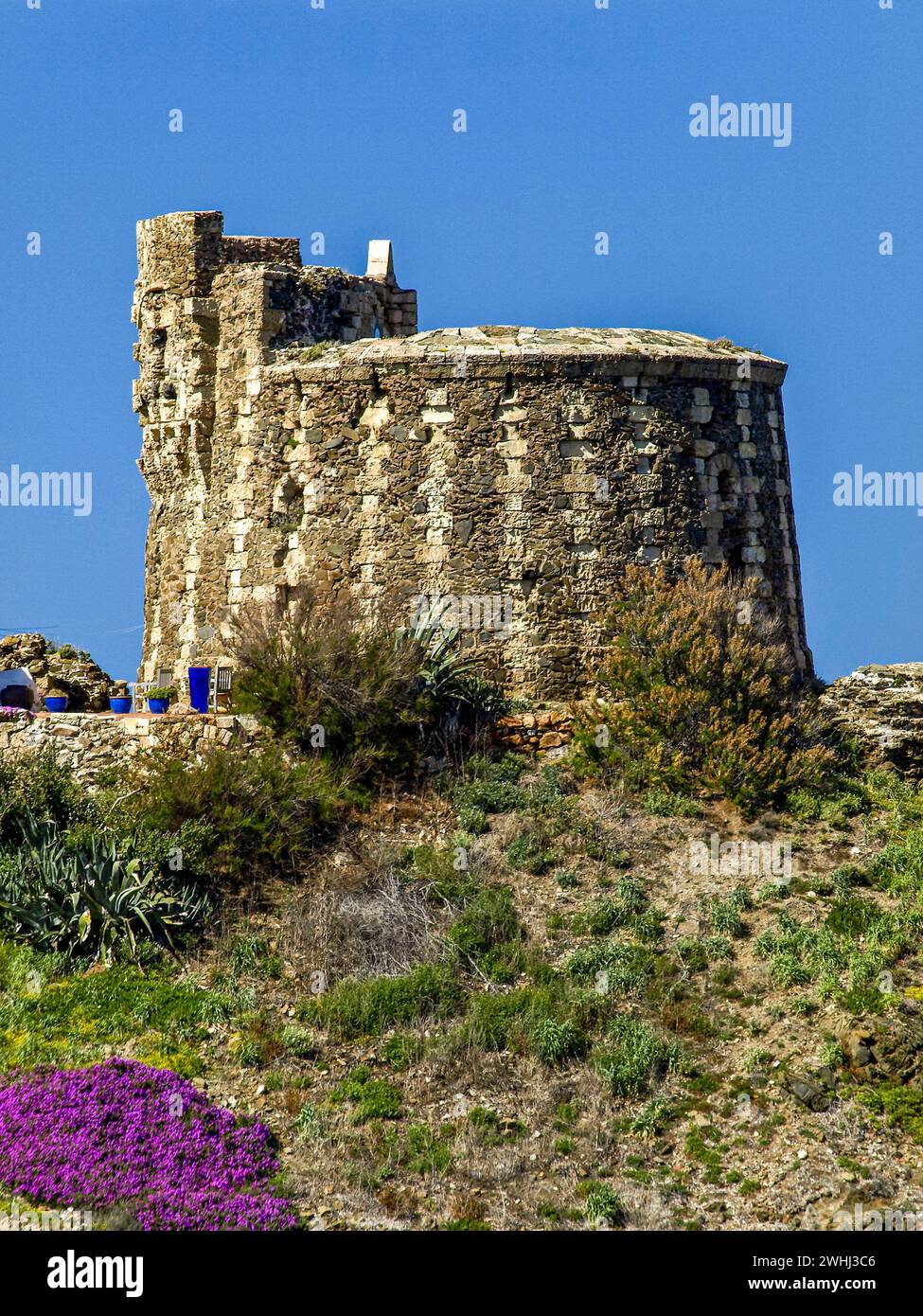 Torre de defensa britanica(s.XVIII). Sa Mesquida. Menorca. Islas Baleares.EspaÃ±a. Stockfoto