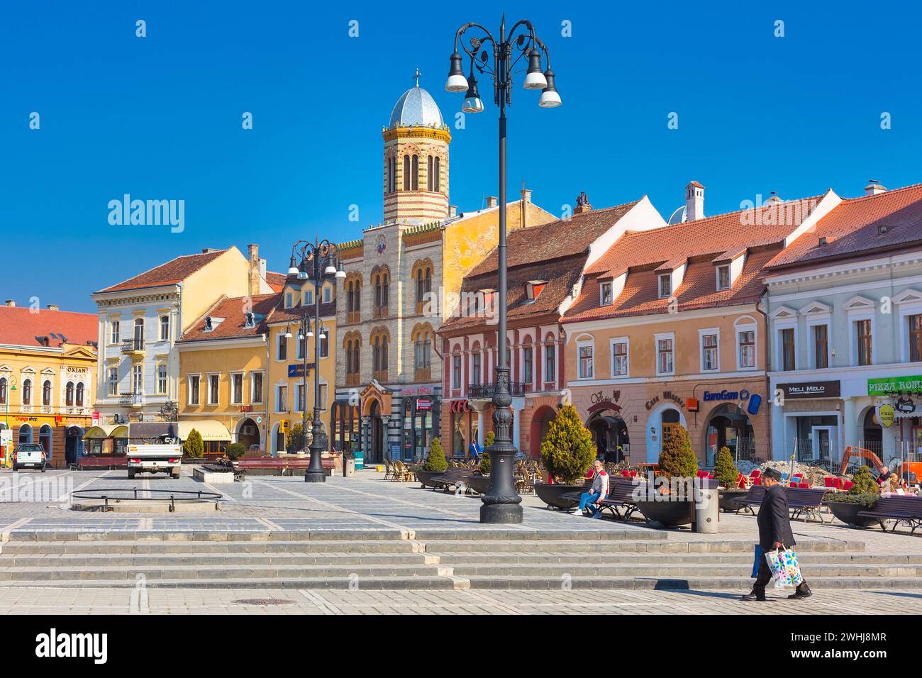 Orthodoxe Kirche in Piata Sfatului, dem Zentrum von Brasov Stockfoto