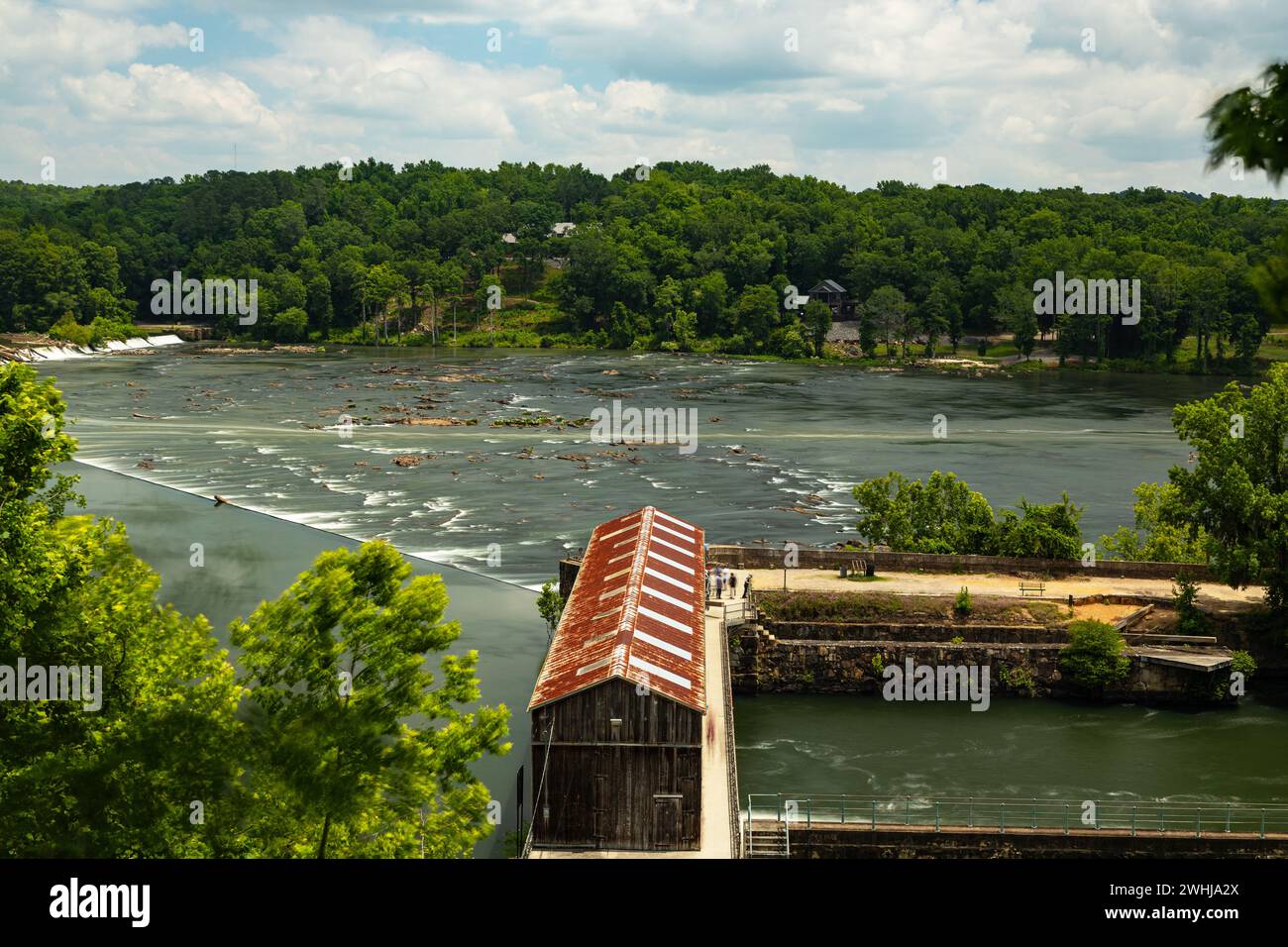 Blick auf den Fluss Savannah und den Augusta-Kanal in Augusta in Georgia Stockfoto