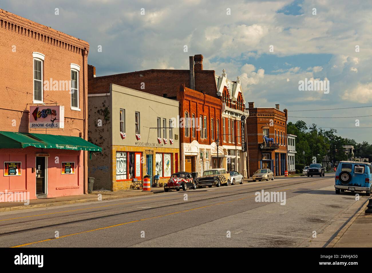 Bunte Fassaden in der 6. Straße in Augusta in Georgia Stockfoto Bunte Fassaden in der 6. Straße in Augusta in Georgia Stockfoto