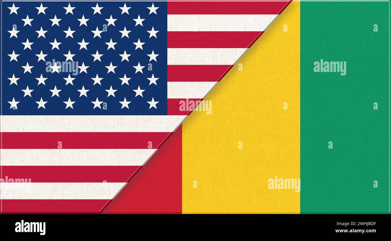 Flaggen der USA und Guinea. Amerikanische und guineastische Nationalflaggen auf Stoffoberfläche. Flagge der USA und Guine Stockfoto