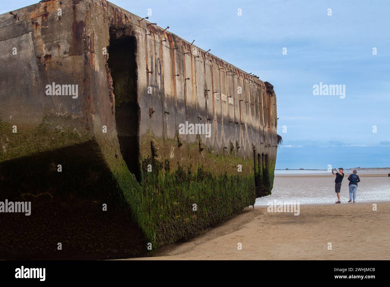 D-Day Ponton 449 am Gold Beach in Arromanches-les-Bains, Normandie, Frankreich Stockfoto