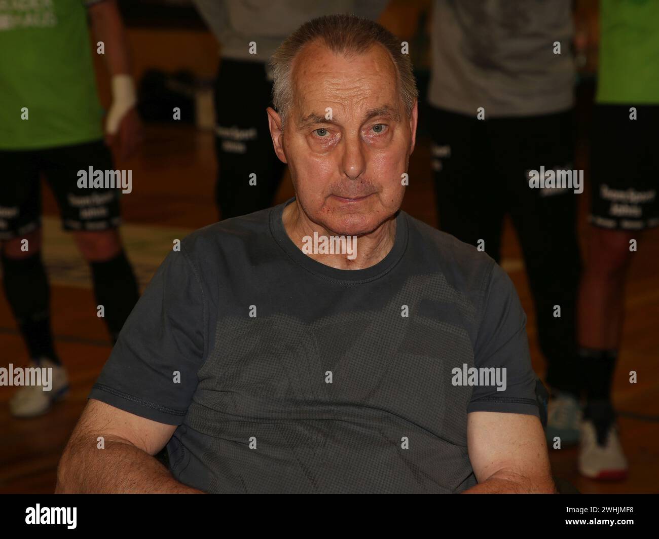 DDR-Handballlegende Reinhard Schuette SC Magdeburg beim Benefit Allstars Game 2023 in Magdeburg Stockfoto