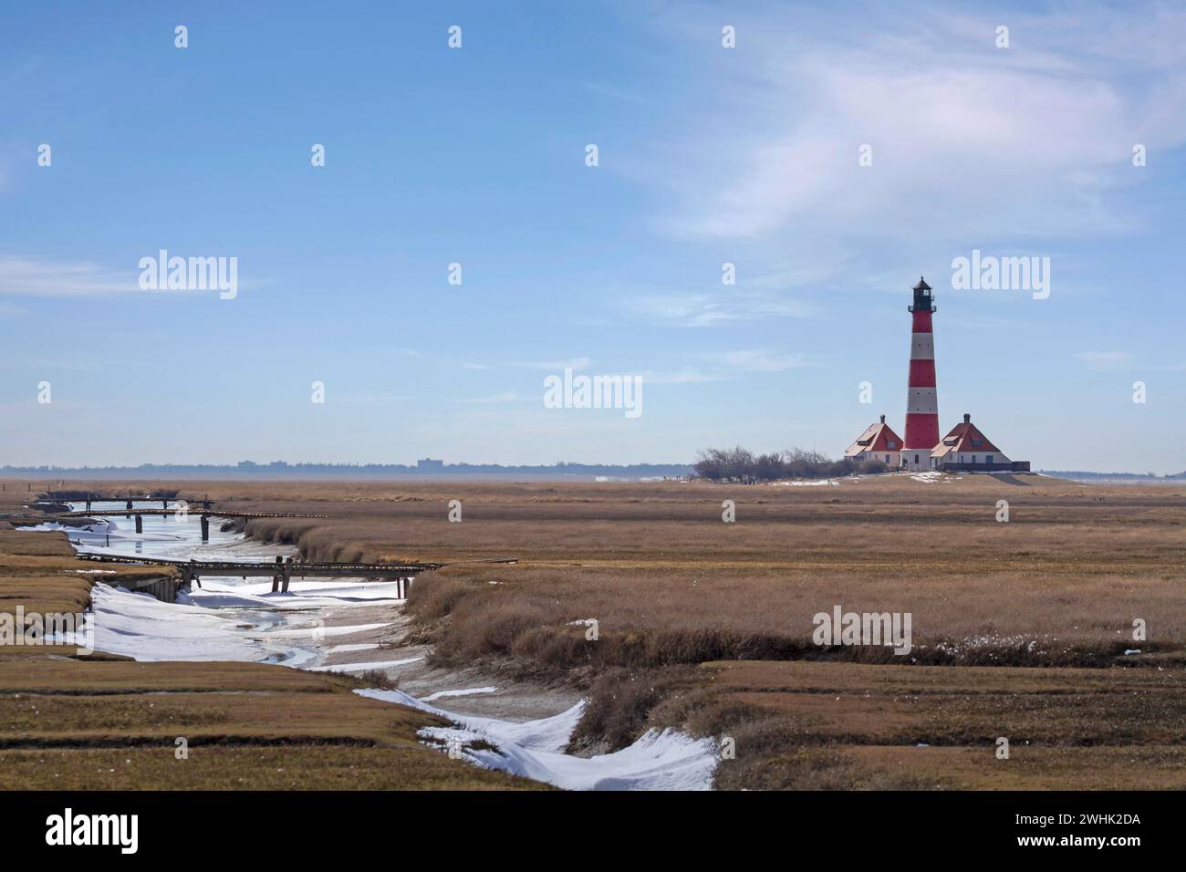 Westerheversand Leuchtturm in Westerhever, Salzwiesen, Nationalpark Wattenmeer, Nordfriesland, Schleswig Holstein, Deutschland Stockfoto