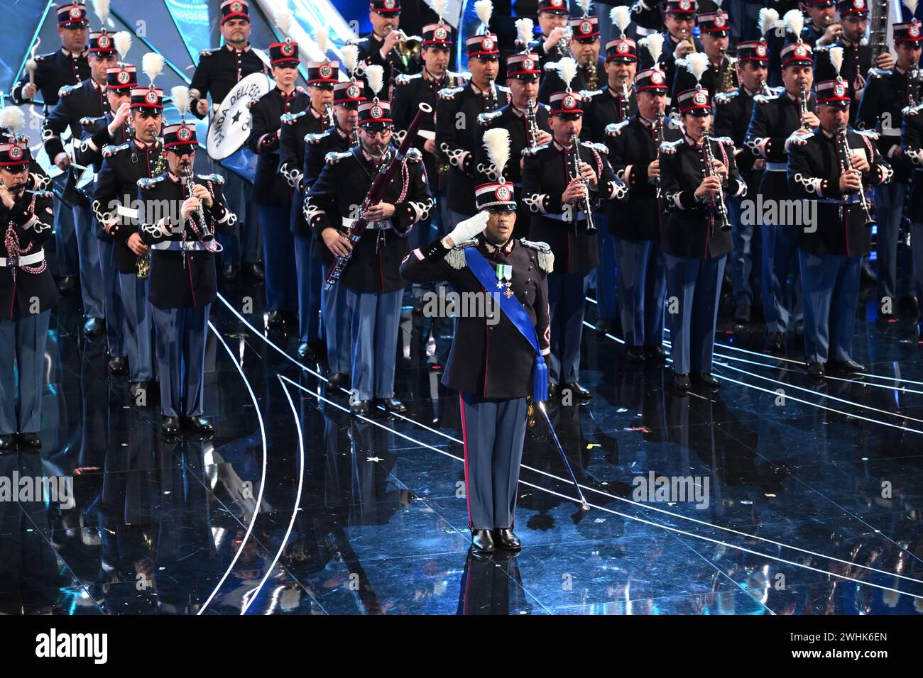 Sanremo, Italien. Februar 2024. Sanremo, 74. Italienisches Songfestival - fünfter Abschlussabend auf dem Foto: Army Band Credit: Independent Photo Agency/Alamy Live News Stockfoto