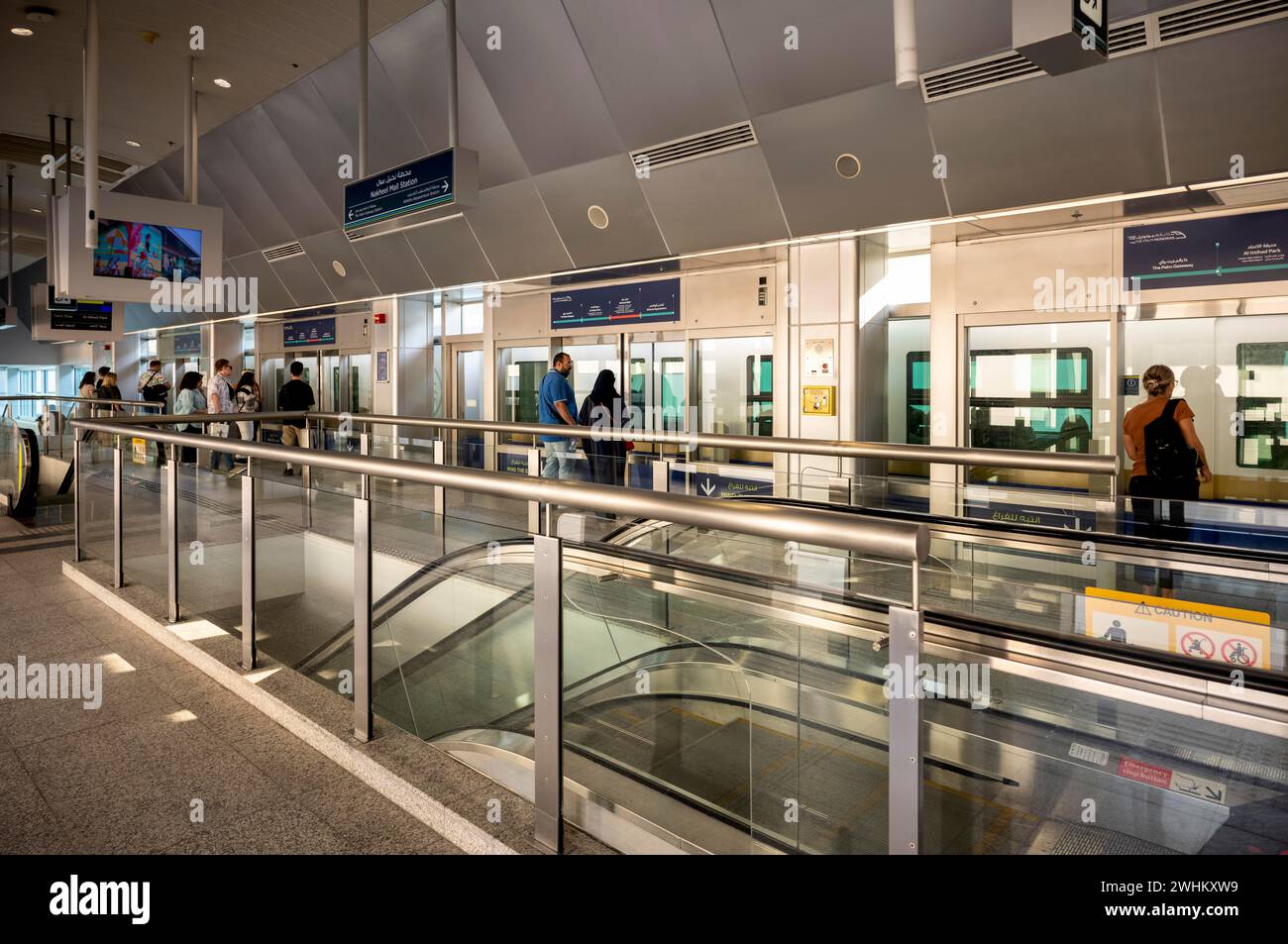 Einschienenbahn Innen, Nakheel Mall Station, Verkehr, Dubai, The Palm Jumeirah, Vereinigte Arabische Emirate, VAR Stockfoto