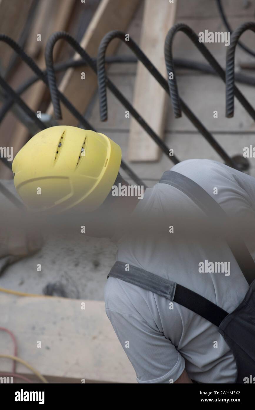 Bauarbeiter und Stahlbeton Stockfoto