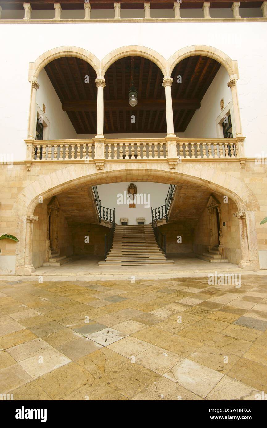 Patio de Can Berga (s.XVI).Centro historico.Palma.Mallorca.Baleares.EspaÃ±a.. Stockfoto