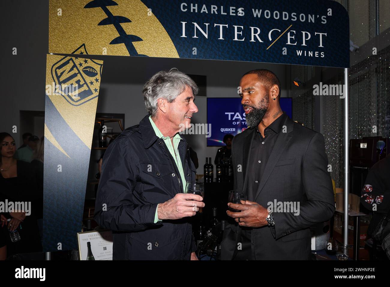 10. Februar 2024: Jeff O'Neill und Charles Woodson, Mitglied der NFL Hall of Fame, besuchen die Taste of the NFL im Keep Memory Alive Event Center in Las Vegas, NV. Christopher Trim/CSM. Stockfoto