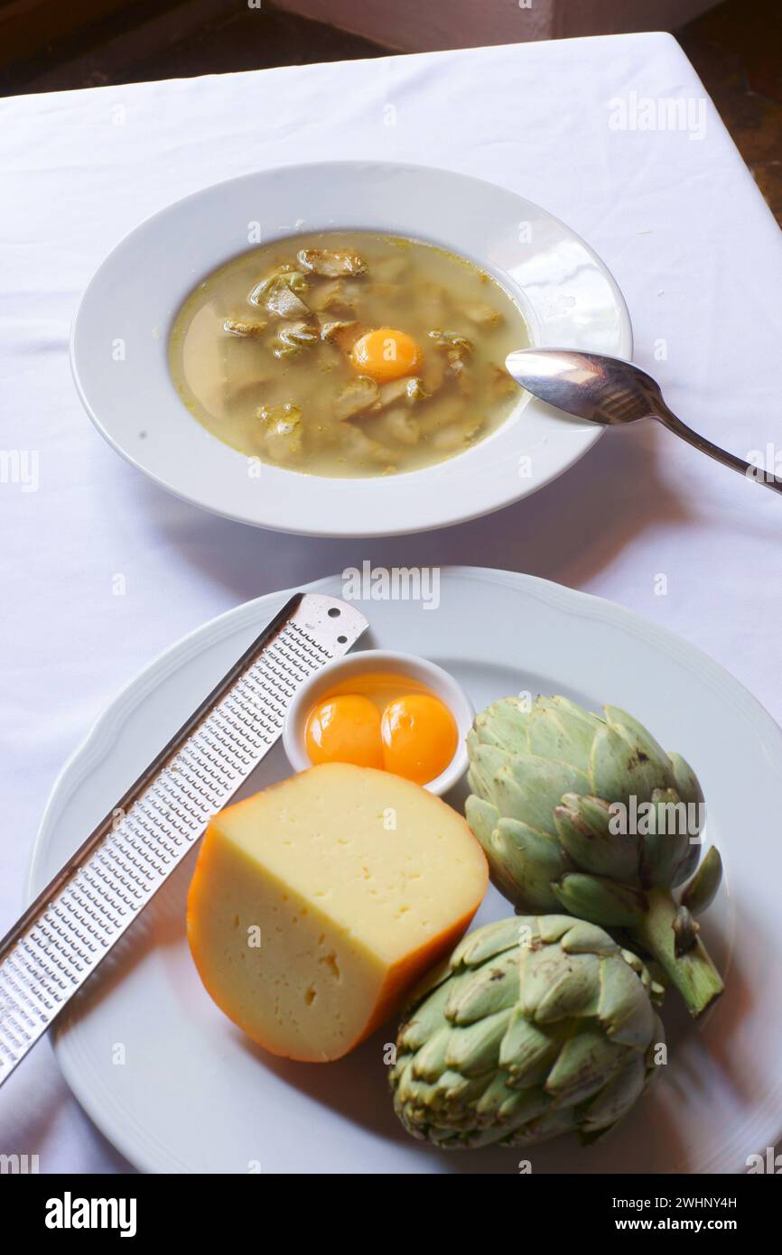 Restaurante Sa PlaÃ Sopa de carxofes. Petra.Mallorca.Baleares.EspaÃ±a. Stockfoto