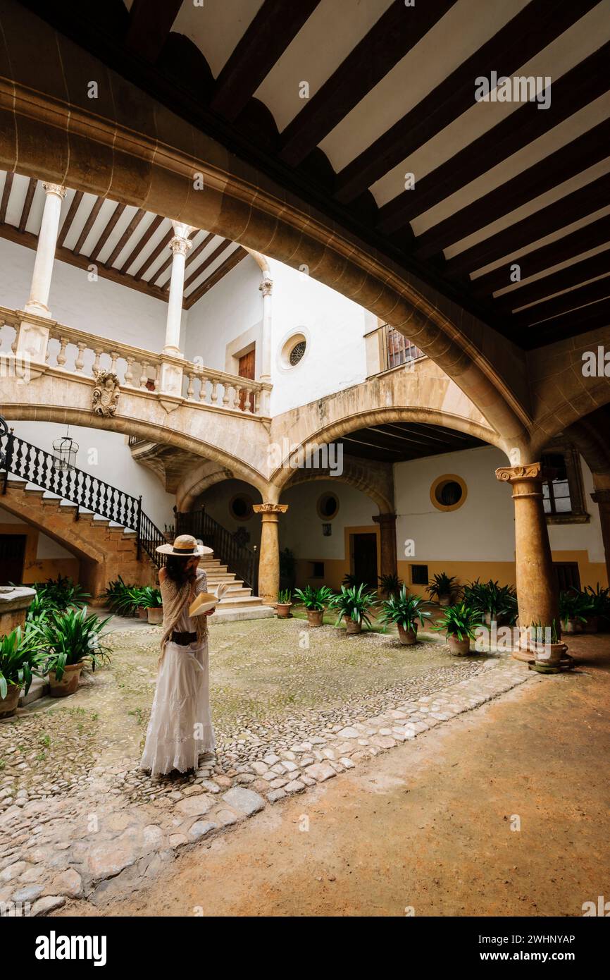 Palacio de Can Oleza Mandado construir por la familia Descos en el siglo XV Stockfoto