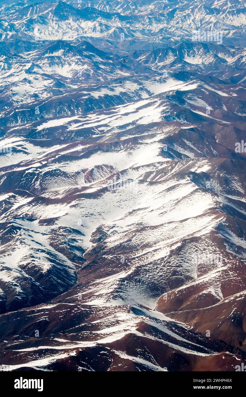 Luftaufnahme der Andenkordillere, die von Arica im Norden Chiles nach Süden fliegt Stockfoto