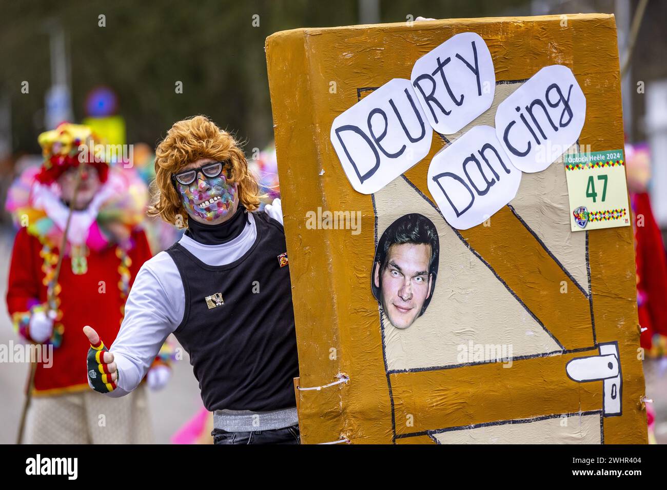 HEERLEN - Karnevalsfreunde während einer Karnevalsparade durch das Zentrum von Heerlen. Im Süden der Niederlande dreht sich alles um Karneval. ANP MARCEL VAN HOORN niederlande raus - belgien raus Stockfoto